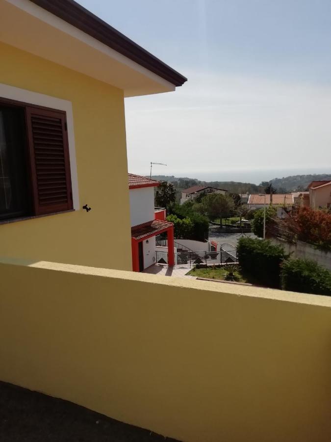 Aria Di Mare B&B Family Сан-Никола-Арчелла Экстерьер фото