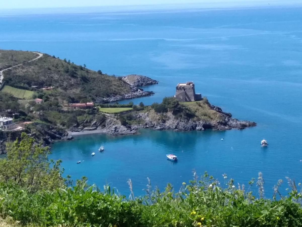 Aria Di Mare B&B Family Сан-Никола-Арчелла Экстерьер фото